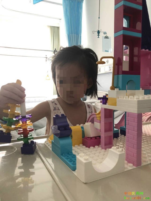 18歲女孩同服兩種感冒藥后死亡:因茶堿中毒所致